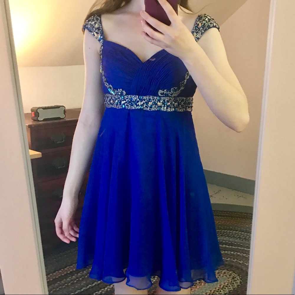 Dave & Johnny Short Prom/Formal Dress
